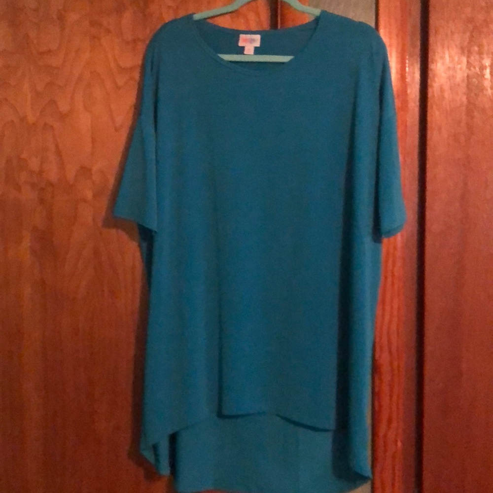 Medium LulaRoe Irma